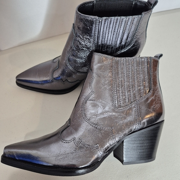 Sam Edelman Winona Silver Metallic Leather Western Style Booties - Size 7 - NWOB - Picture 3 of 16